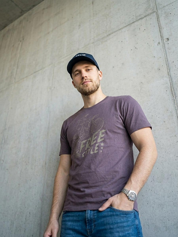 футболка мужская